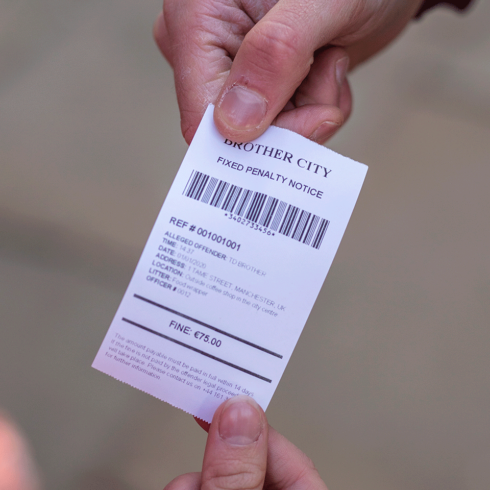 BDE1J000057030 receipt being handed between two hands