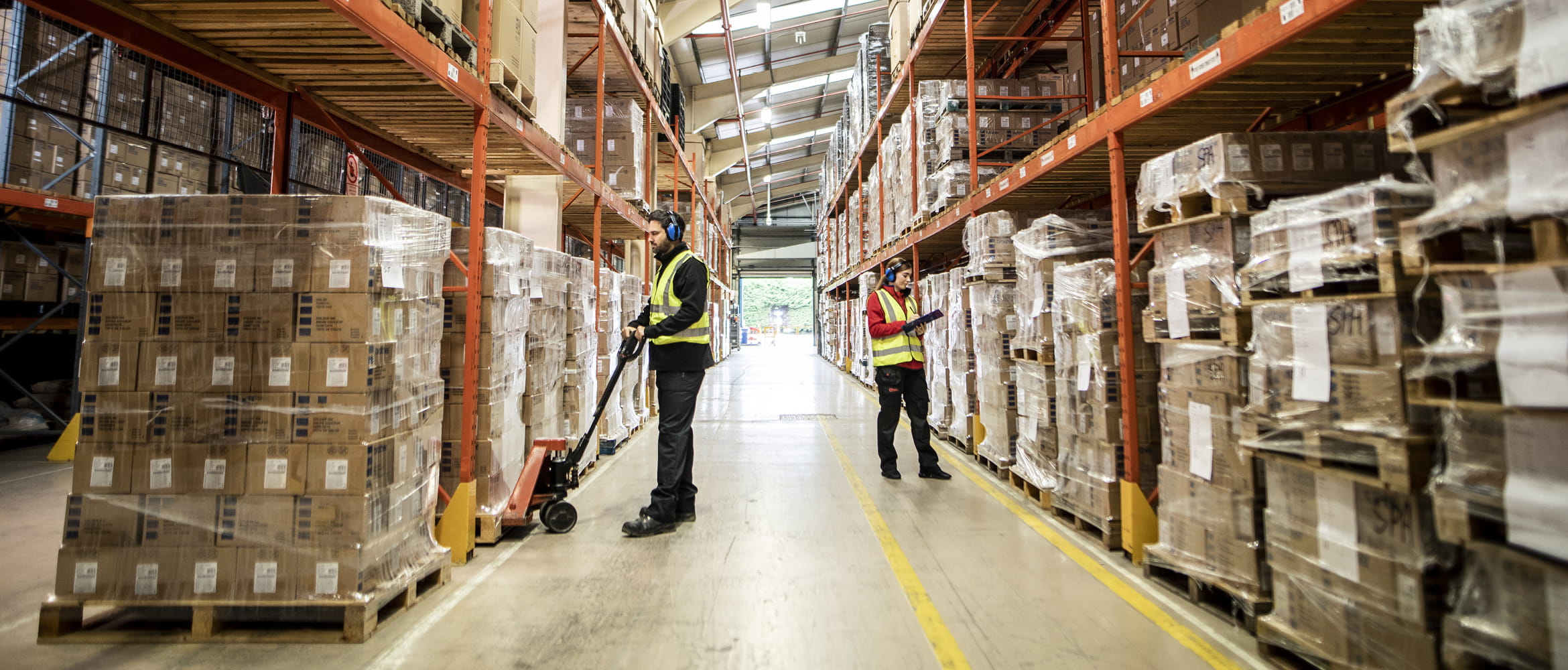 Warehouse labelling with many boxes