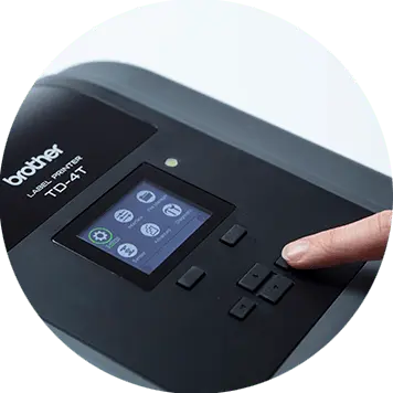 Detalle pantalla impresora de etiquetas TD-4T Brother