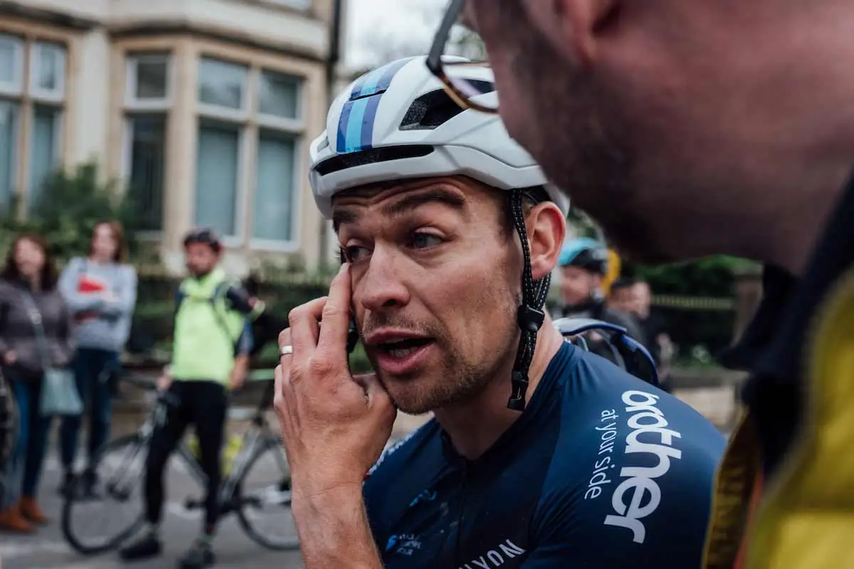 Chris Opie chatting to a team mate