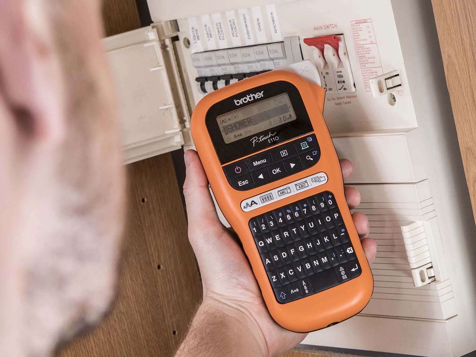 Rotuladora eletrónica PT-E110VP