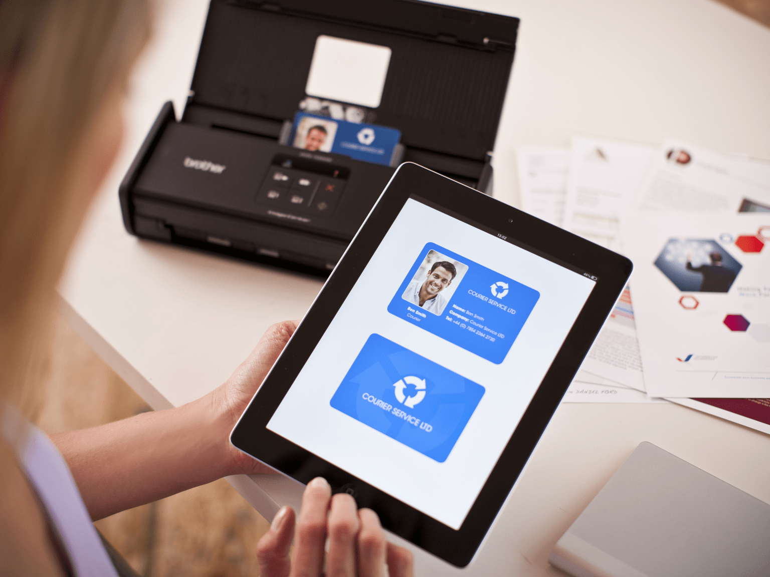 Numérisez vos factures facilement avec les scanners Brother